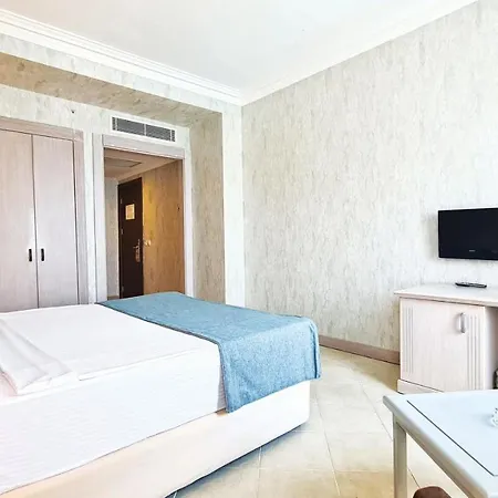 Hotel X Life 15 - Adult Sarigerme
