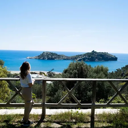 X Life 15 - Adult Hotel