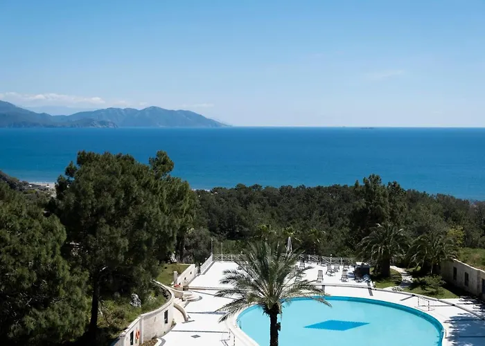 X Life 15 - Adult Hotel