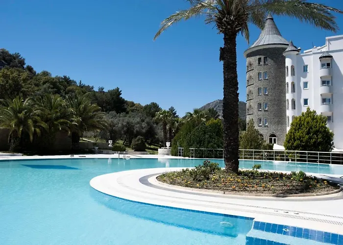 X Life 15 - Adult Hotel 4*