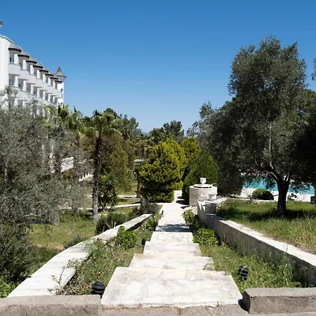 X Life 15 - Adult Hotel 5*