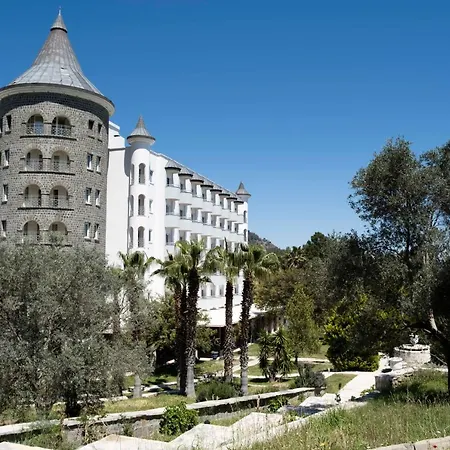 X Life 15 - Adult 5* Sarigerme